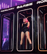 nicki minaj performs at the barbie roma concert