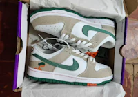 nike sb dunk low in white and green