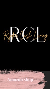 the logo for rythm cash living on a black background