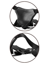 a picture of a black harness with a black strap