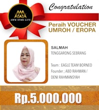 a woman wearing a hijab with the words'perah voucher umroh eropa'