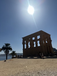 egypt's temple of the pharaohs