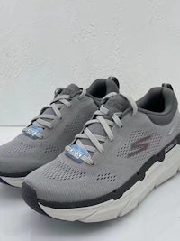 skechers men's grey running shoes