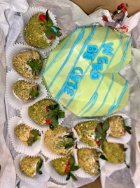 a box of strawberries