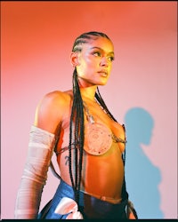 Jordan Alexander Press Images Styling