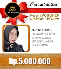 a woman wearing a hijab with the words perhah voucher umroh europea