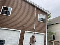 Pressure washing gutter 