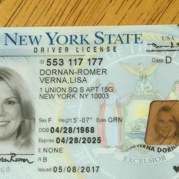 Scannable Fake IDs,Passports and Drivers licensees Scannable real