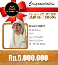 a woman wearing a hijab with the words'perah voucher umroh europa'