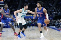 carolina pistons vs charlotte hornets