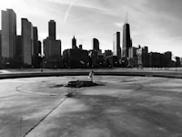 a black and white photo of the chicago skyline