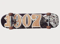 a skateboard with the number 1907 on it