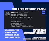 a trade alert with the words trade alert at 3 pm pst