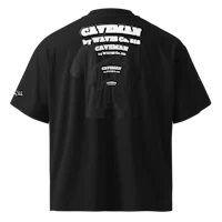 the back of a black t - shirt with the words'cayman'on it